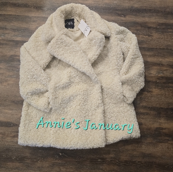 ZARA Women's Oversized Faux Fur Coat (Oyster-white, US M/EUR M) - Picture 10 of 11